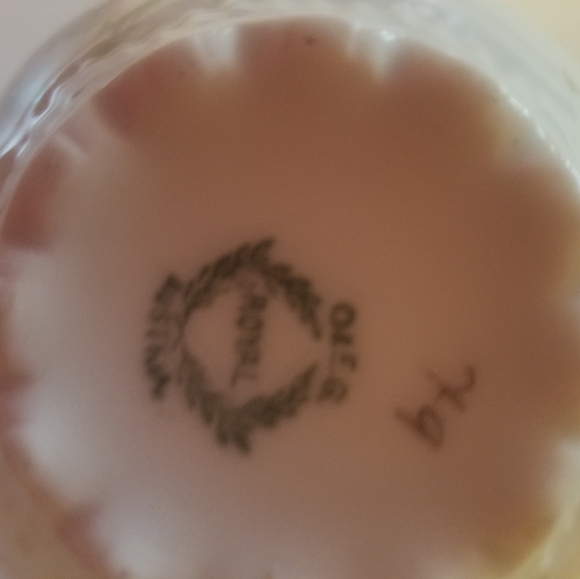 2 cups and saucers hand painted O&E.G - Picture 7 of 10